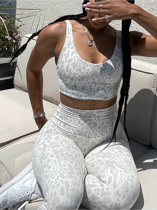lululemon athletica Pants - Lululemon Align High-Rise Crop 21" Cheetah Camo Antique White Multi Women’s 4